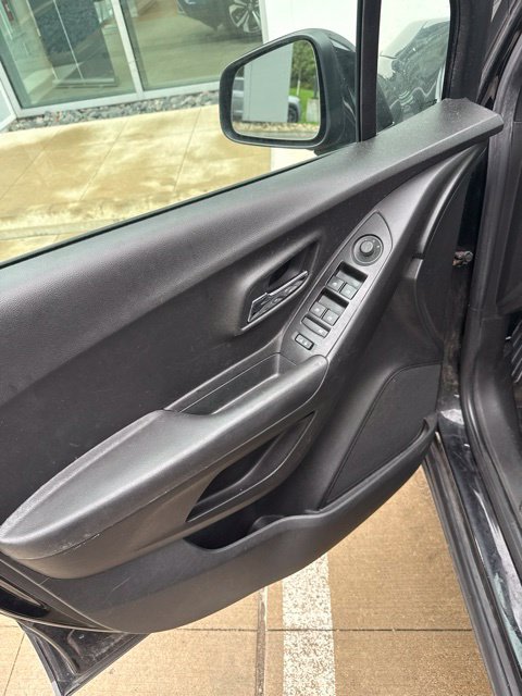 Thumbnail: 2019 Chevrolet Trax - 16