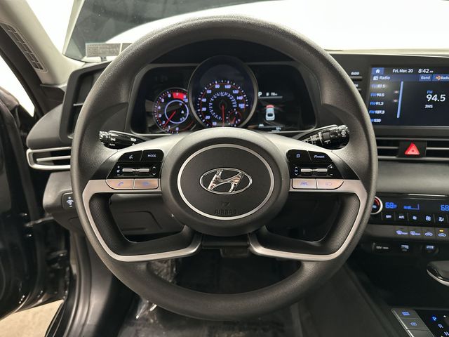 Thumbnail: 2023 Hyundai Elantra - 2