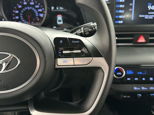 Thumbnail: 2023 Hyundai Elantra - 18