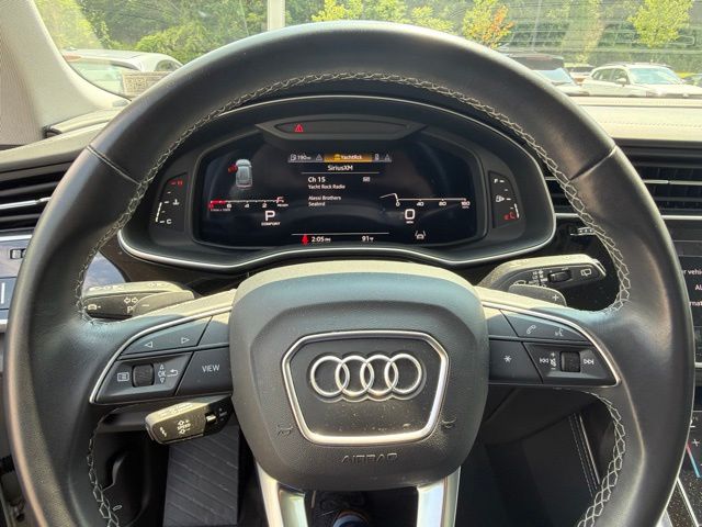 Thumbnail: 2022 Audi Q8 - 2