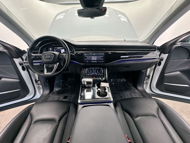 Thumbnail: 2022 Audi Q8 - 10