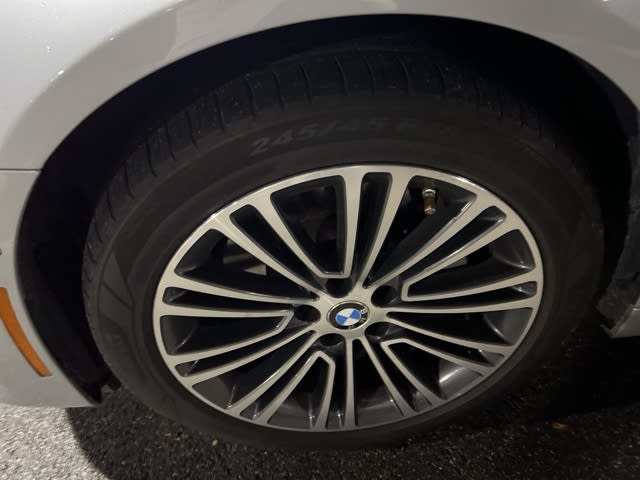 Thumbnail: 2018 BMW 5 Series - 5