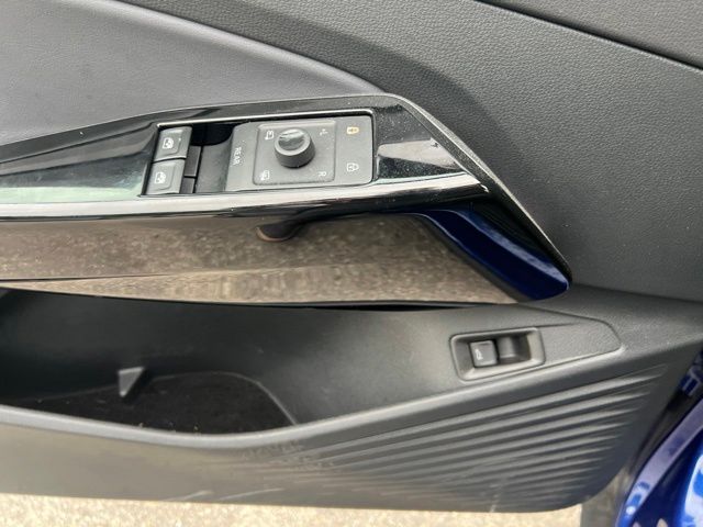 Thumbnail: 2022 Volkswagen ID.4 - 16