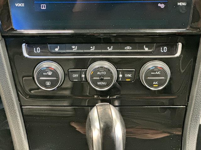 Thumbnail: 2019 Volkswagen Golf - 26