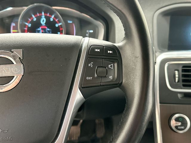 Thumbnail: 2015 Volvo S60 - 20
