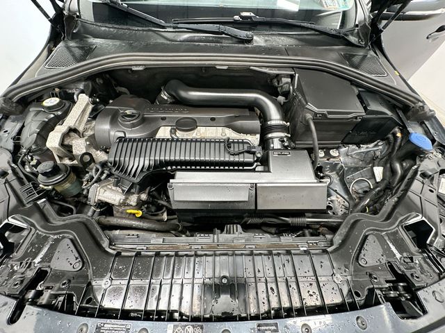 Thumbnail: 2015 Volvo S60 - 9