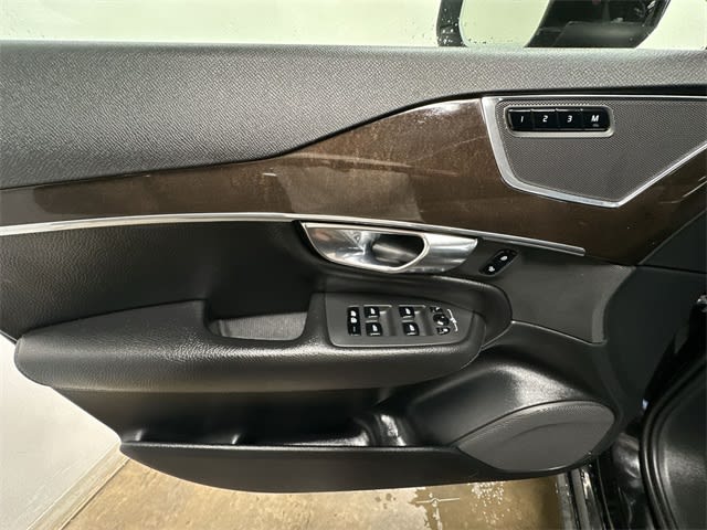 Thumbnail: 2018 Volvo XC90 - 25
