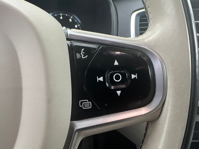 Thumbnail: 2020 Volvo XC90 - 21