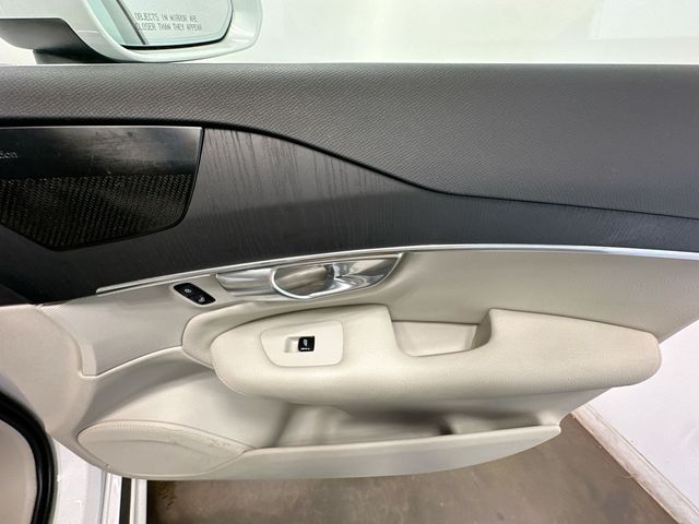 Thumbnail: 2020 Volvo XC90 - 30