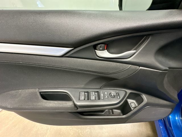 Thumbnail: 2016 Honda Civic - 26