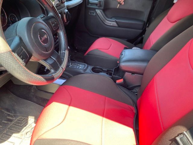 Thumbnail: 2016 Jeep Wrangler - 9