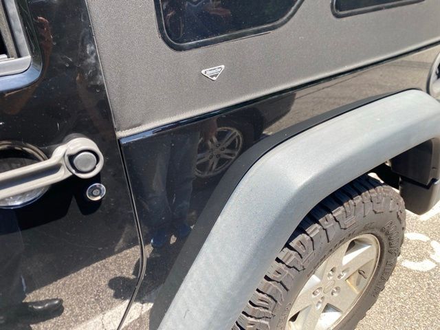 Thumbnail: 2016 Jeep Wrangler - 16