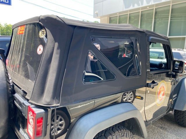 Thumbnail: 2016 Jeep Wrangler - 21