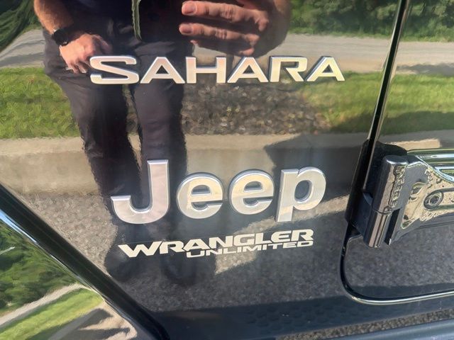 Thumbnail: 2019 Jeep Wrangler - 3