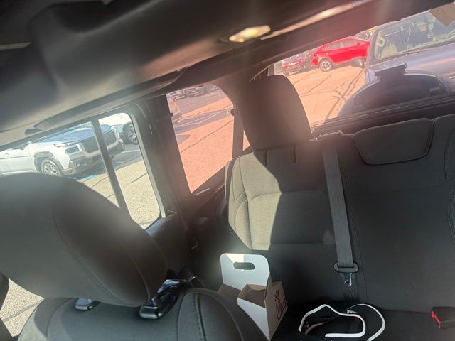 Thumbnail: 2019 Jeep Wrangler - 8
