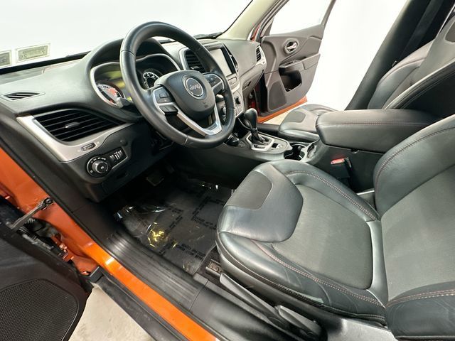 Thumbnail: 2016 Jeep Cherokee - 9