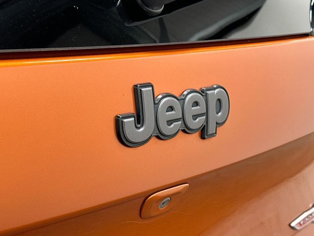 Thumbnail: 2016 Jeep Cherokee - 6