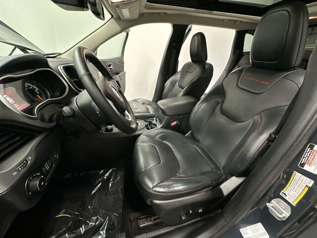 Thumbnail: 2016 Jeep Cherokee - 10