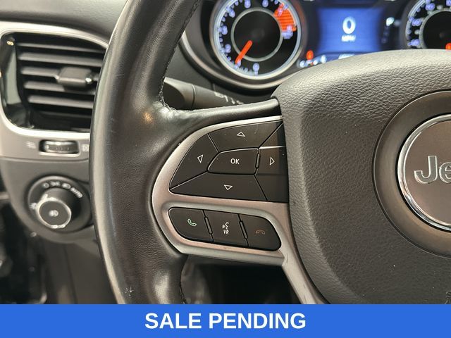 Thumbnail: 2019 Jeep Cherokee - 18