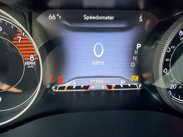 Thumbnail: 2019 Jeep Cherokee - 15
