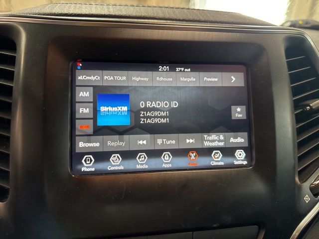 Thumbnail: 2020 Jeep Cherokee - 11