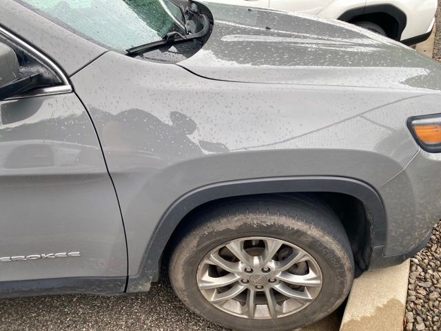Thumbnail: 2021 Jeep Cherokee - 28