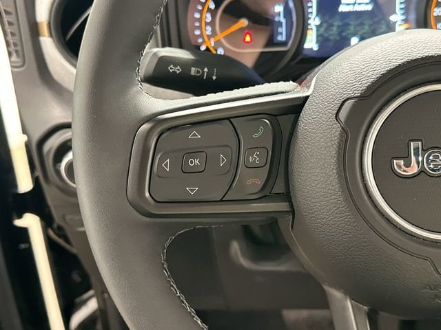 Thumbnail: 2025 Jeep Wrangler - 19