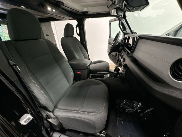 Thumbnail: 2025 Jeep Wrangler - 27