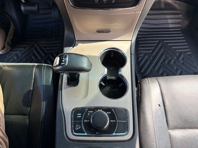 Thumbnail: 2015 Jeep Grand Cherokee - 15