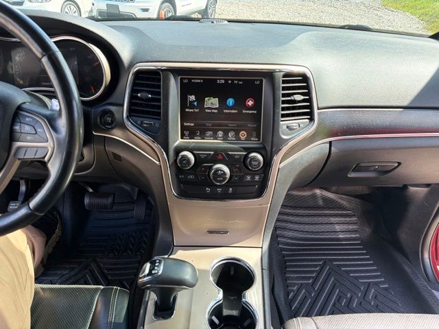 Thumbnail: 2015 Jeep Grand Cherokee - 13