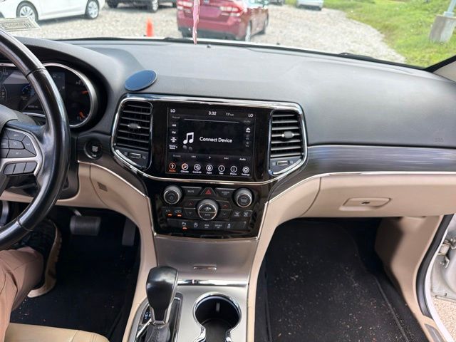 Thumbnail: 2020 Jeep Grand Cherokee - 12