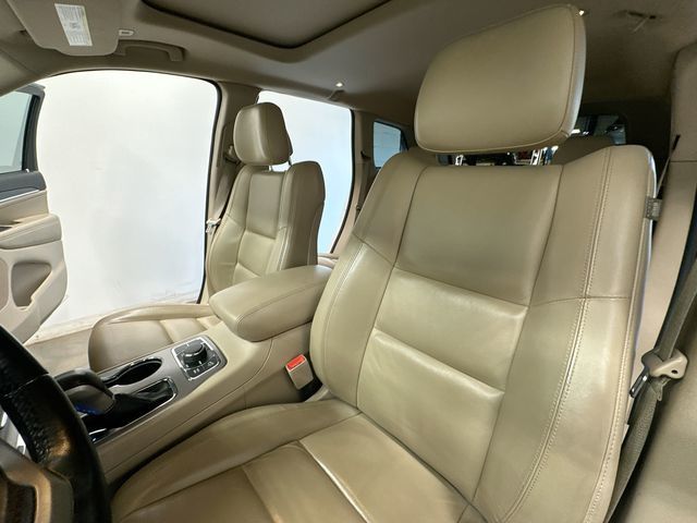 Thumbnail: 2020 Jeep Grand Cherokee - 8