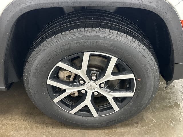 Thumbnail: 2023 Jeep Grand Cherokee - 8