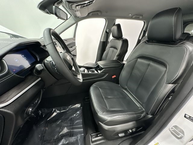 Thumbnail: 2023 Jeep Grand Cherokee - 12