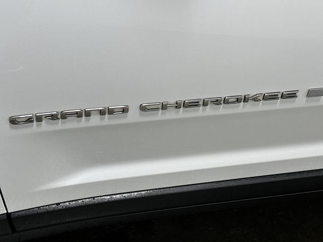 Thumbnail: 2023 Jeep Grand Cherokee - 32