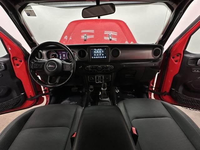 Thumbnail: 2021 Jeep Gladiator - 10