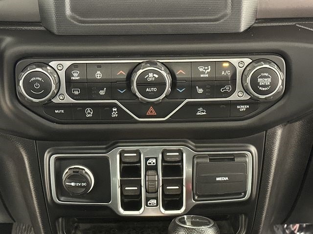 Thumbnail: 2021 Jeep Gladiator - 24