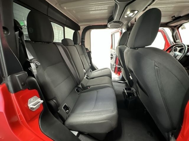 Thumbnail: 2021 Jeep Gladiator - 28