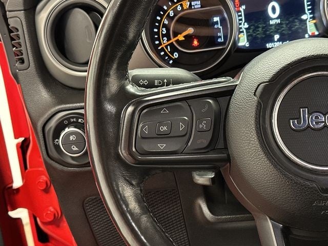 Thumbnail: 2021 Jeep Gladiator - 19