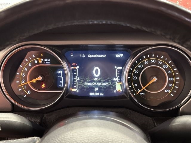 Thumbnail: 2021 Jeep Gladiator - 16