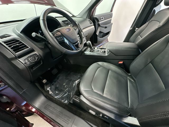 Thumbnail: 2018 Ford Explorer - 10