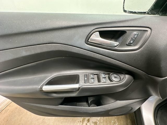 Thumbnail: 2014 Ford Escape - 20