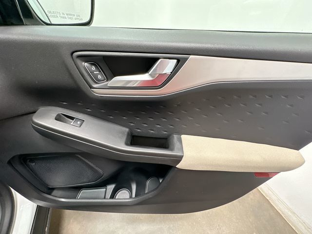 Thumbnail: 2020 Ford Escape - 29