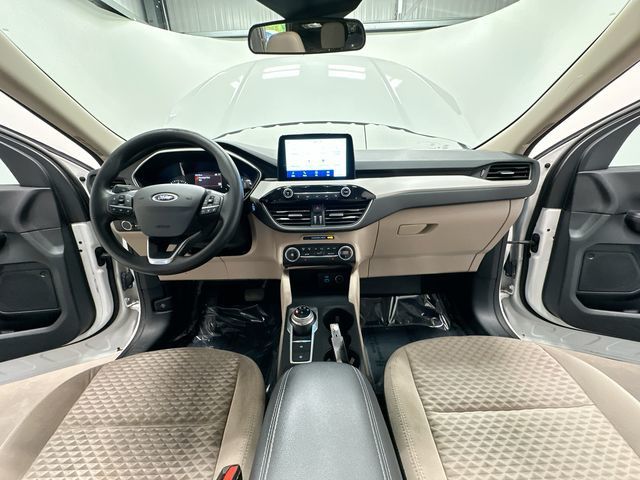 Thumbnail: 2020 Ford Escape - 10