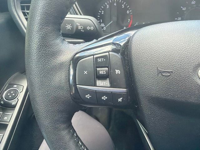 Thumbnail: 2021 Ford Escape - 15