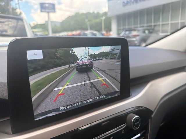 Thumbnail: 2021 Ford Escape - 21