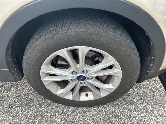 Thumbnail: 2018 Ford Escape - 15