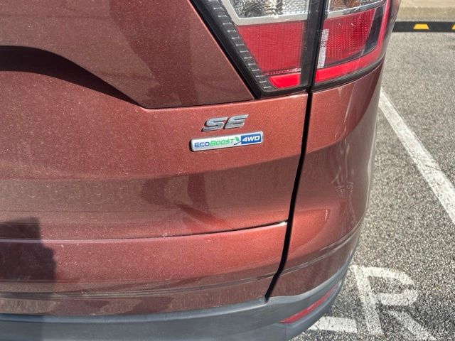 Thumbnail: 2018 Ford Escape - 17