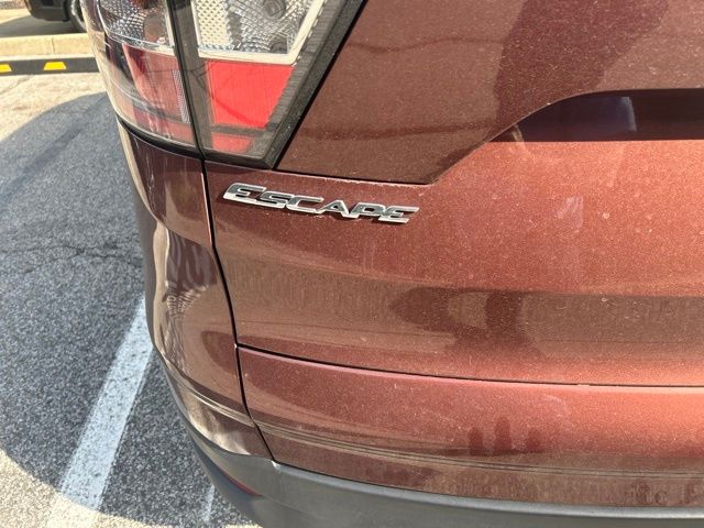 Thumbnail: 2018 Ford Escape - 6
