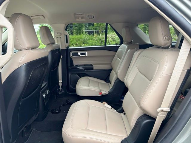 Thumbnail: 2020 Ford Explorer - 25